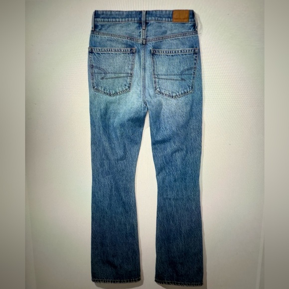 EUC American Eagle Ripped Highest Waist ‘90s Flare Jean in True Rinse Size 6 - Picture 2 of 11